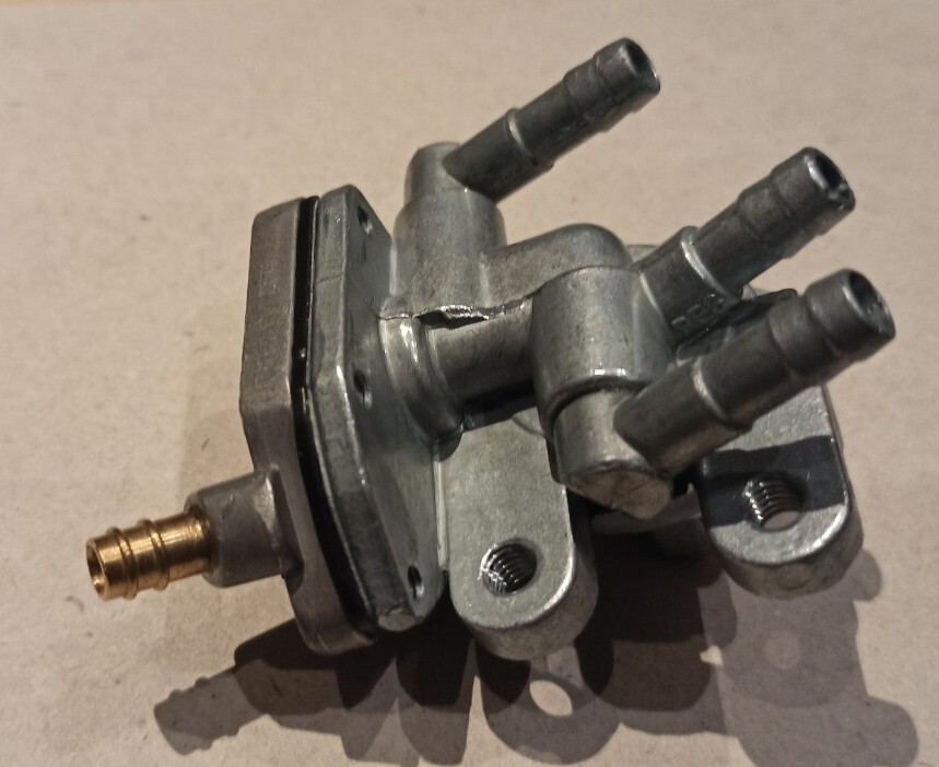 Kawasaki ER500 ER5 Twister Fuel Petrol Gas Tap To Fit 1996 to 2007