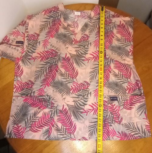 New Ladies RMF Scrub Top 3XL Pink & Green 2 Pockets V Neck Women's Plus Size - Picture 4 of 8