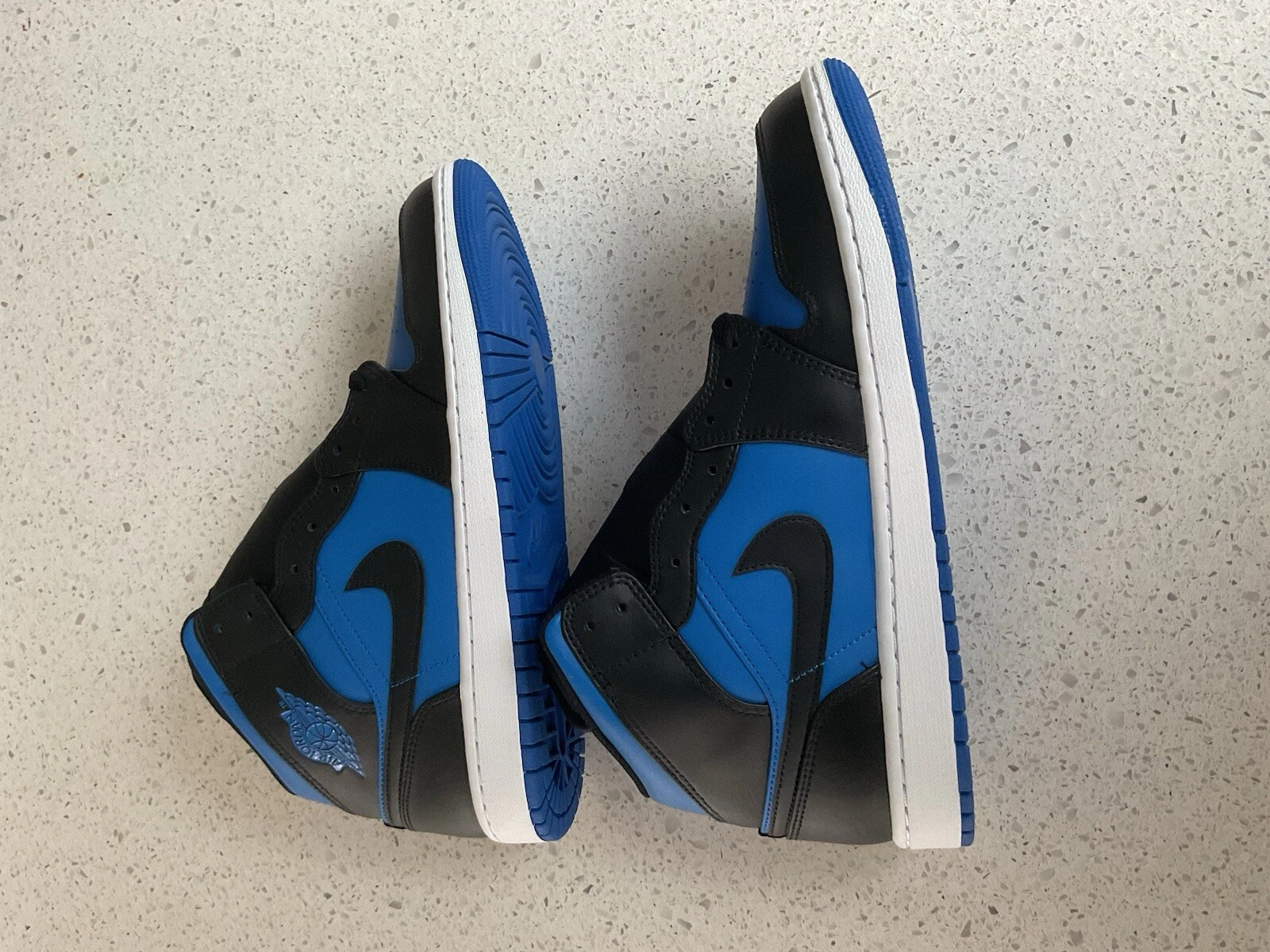 Nike Air Jordan 1 metà Nuovo. Regno Unito 9 5