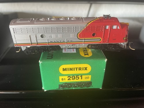Minitrix 2951 Spur N US D-Lok "Santa Fe "  TOP + OVP | Condition: Gebraucht
