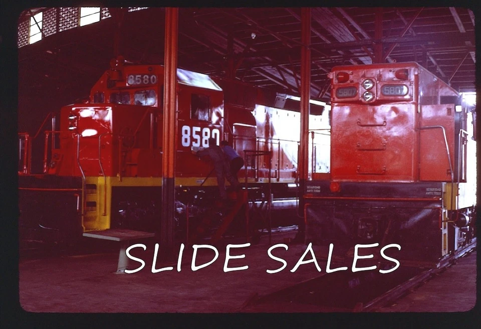 10025 Orig. Slides NdeM 8580, 5807 in Shops Mexico 1975 - Image 1 of 1