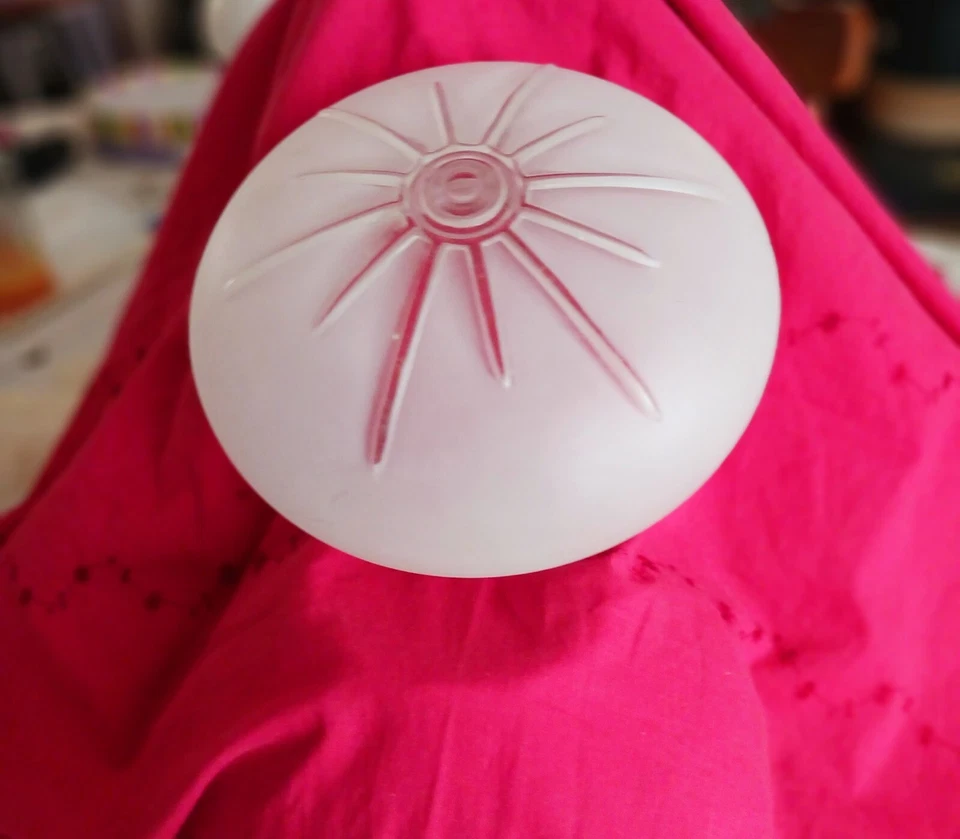 1950s Glass Flying Saucer Globe Flush Mount Ceiling Atomic Starburst Light Shade - Image 3 of 4