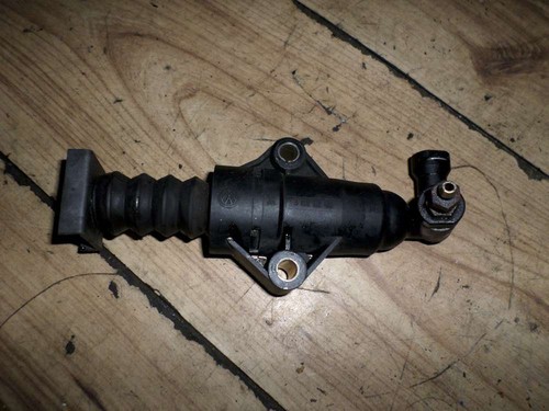 VW GOLF 4 Kupplungsnehmerzylinder Kupplung Nehmerzylinder 1J0721261F