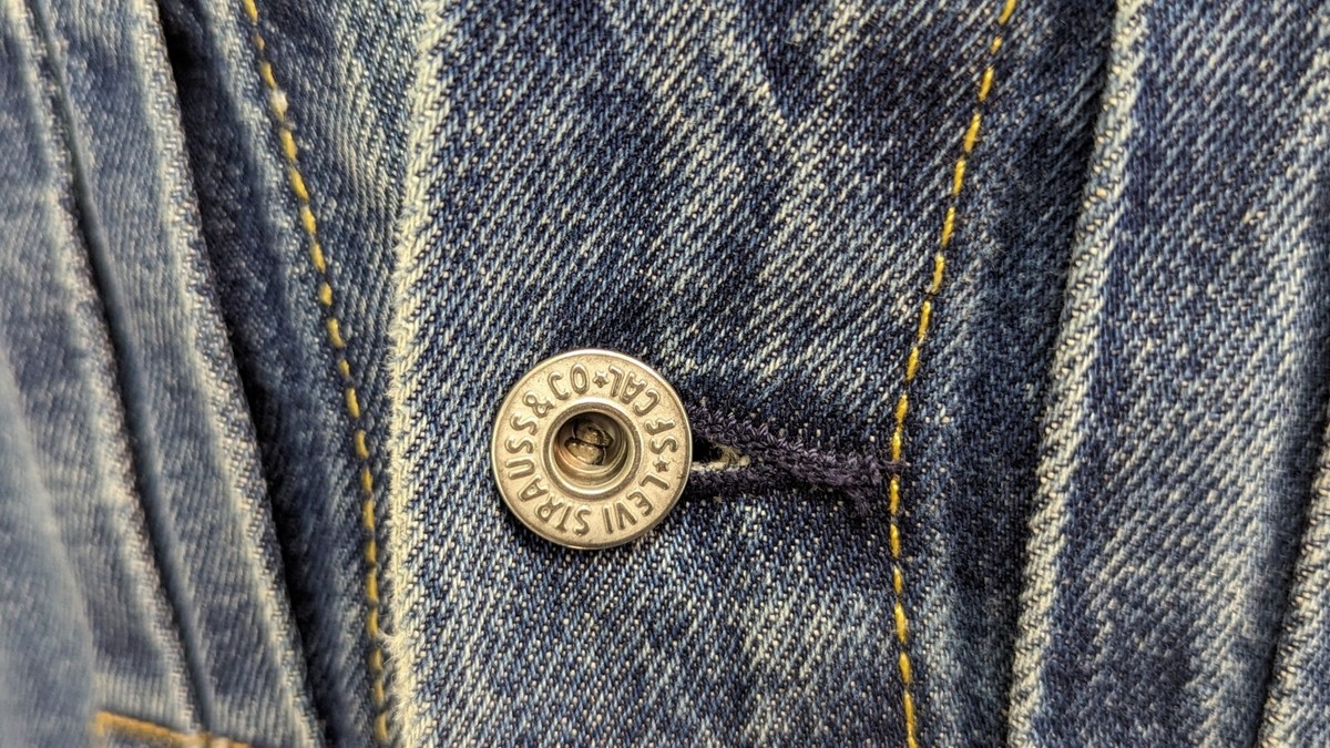 LEVI'S Type 1 Big E Buckle Back Cinch Denim Trucker VTG LEVI'S Type 1 Big E Buckle Back Cinch Denim Trucker VTG