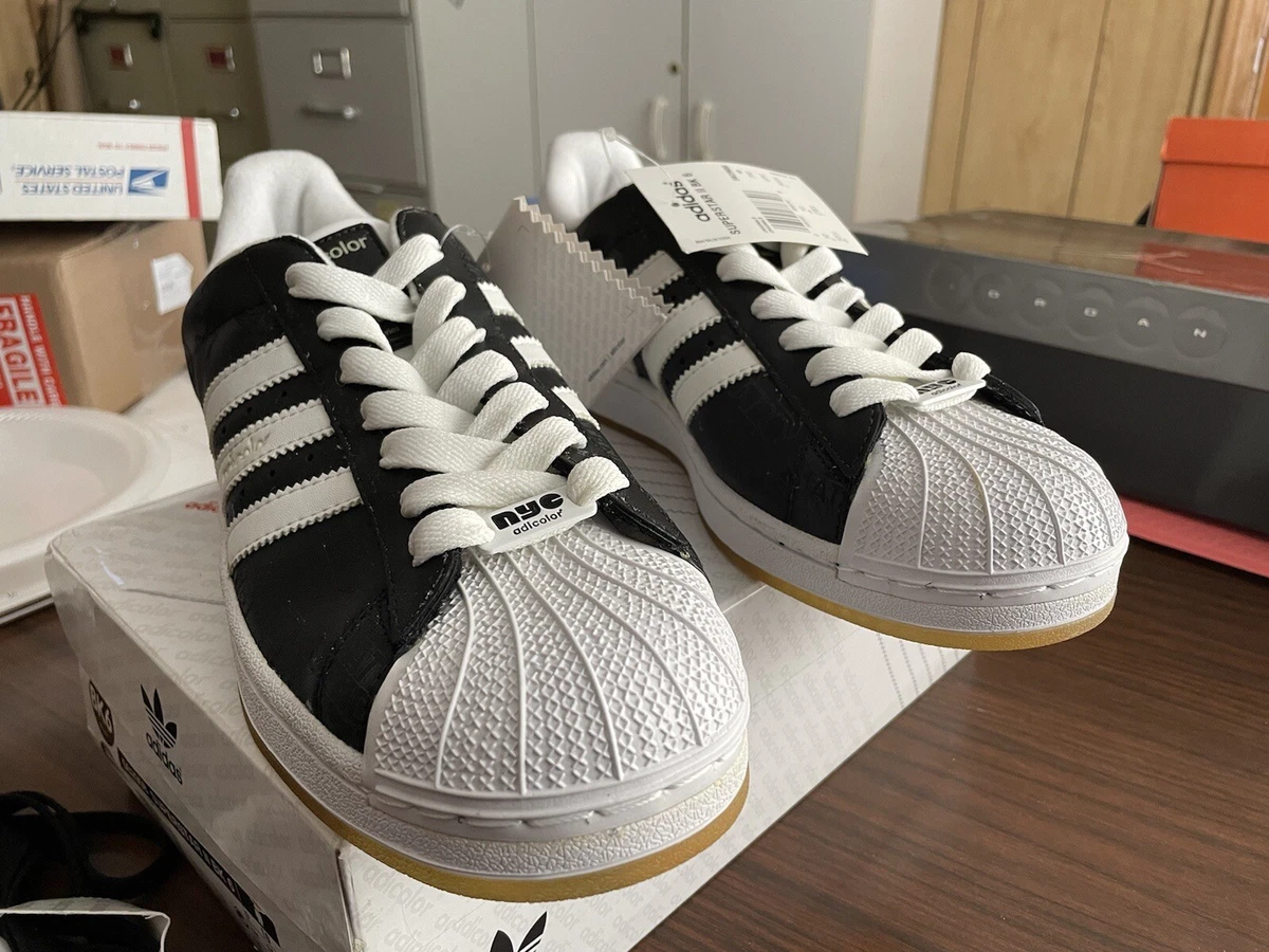 Size 10.5 2006 Adidas Superstar II BK6 NYC DS New