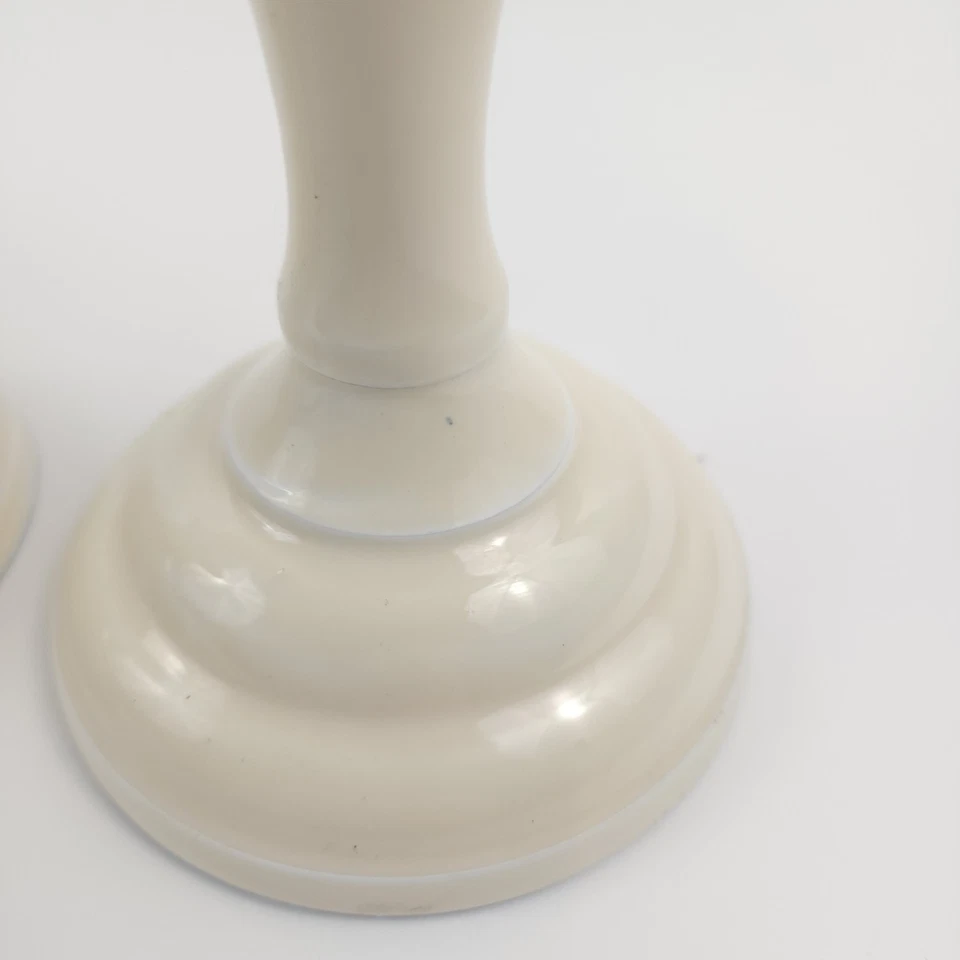 Juego de 3 Candelabros Pedestal Esmalte Pulido de Valerie Ivory Foto 3 de 4