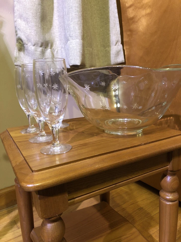 Vintage MCM Starburst Etched Glass Punch Bowl With 4 Stemmed Glasses - Image 2 of 4