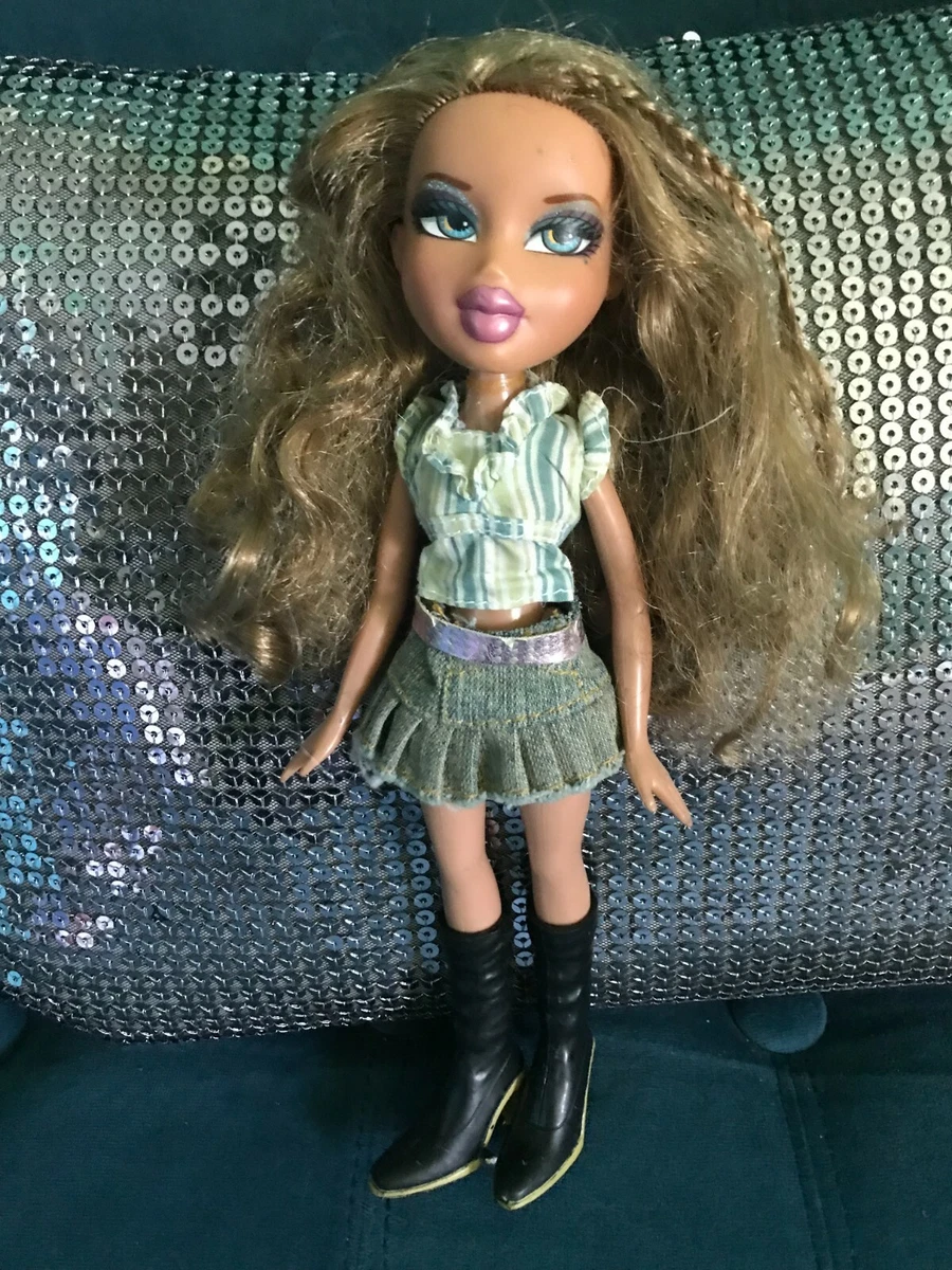 Bratz with sales curly hair