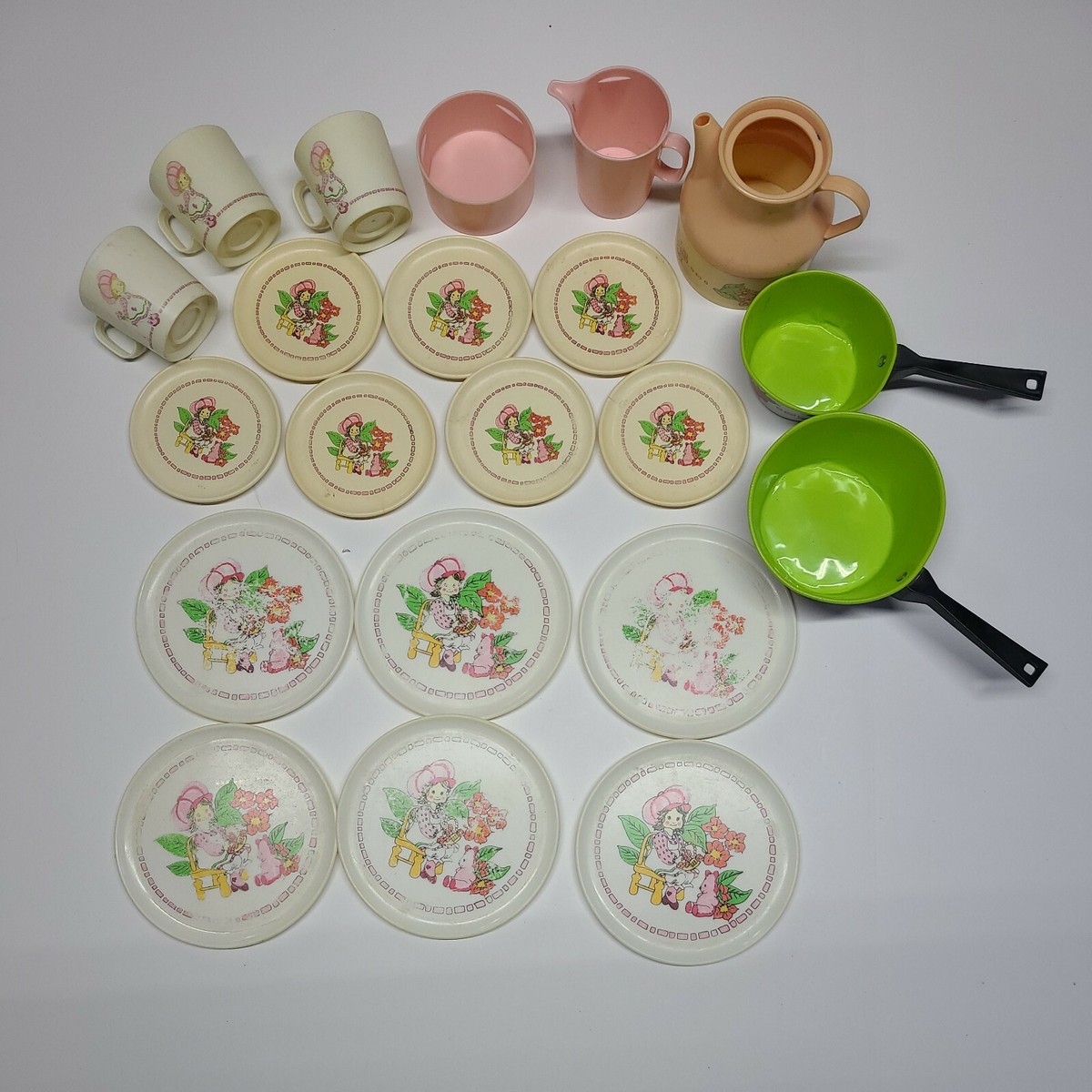 Strawberry Shortcake Pretend Play Dishes & Tea Sets for sale  Vintage Strawberry Shortcake Child’s Toy Tea Set For Two New main image 1