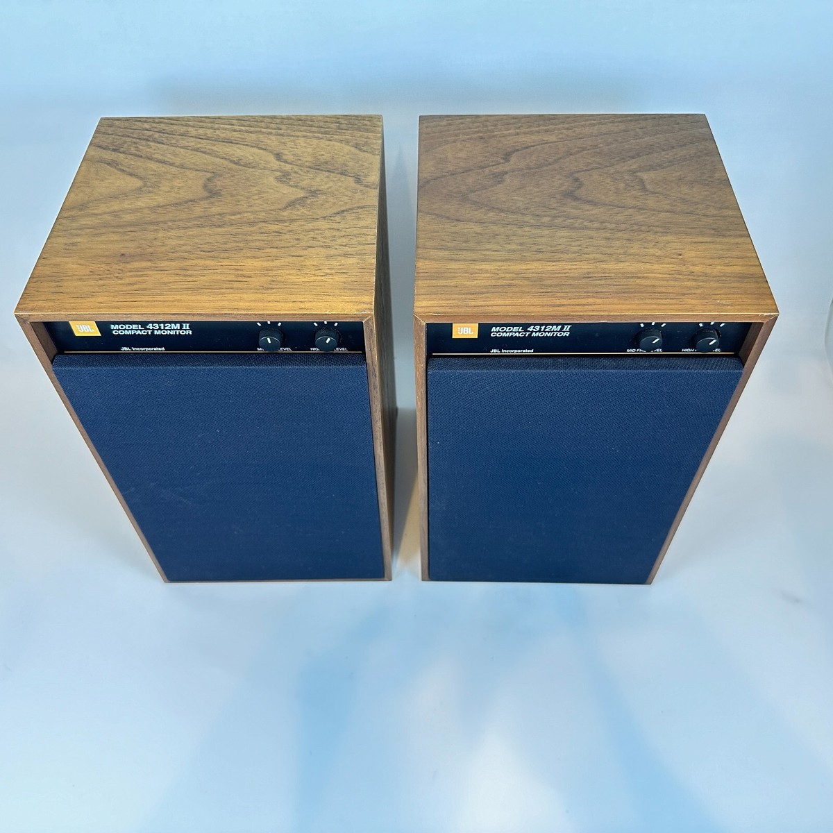 JBL 4312M Ⅱ 2 Compact 3 Way LoudSpeaker Speaker Set Blue | eBay JBL 4312M Ⅱ 2 Compact 3 Way LoudSpeaker Speaker Set Blue | eBay