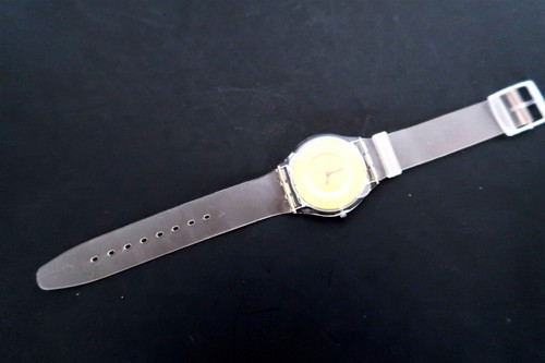 NUEVO Reloj Swatch PLUME DE FETE SFK136 Edición Limitada #3.923 de 9.999 de 2001 - Imagen 6 de 16