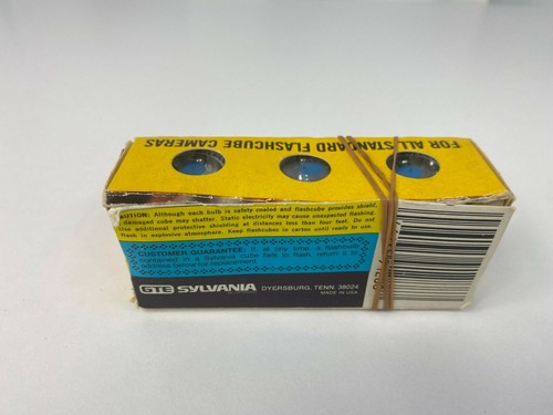 FlashCubes vintage Sylvania Blue Dot 3 cubes, 12 flashs - Photo 2 sur 4