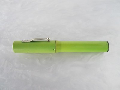 ANTIQUE 1914 WWI EVEREADY GREEN ENAMEL METAL THE EARLIEST PENLIGHT FLASHLIGHT