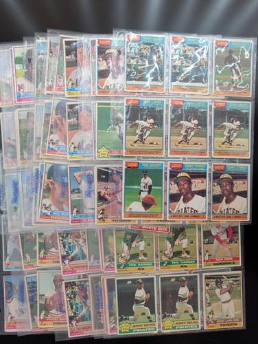 Tommy John #416 1976 Topps card