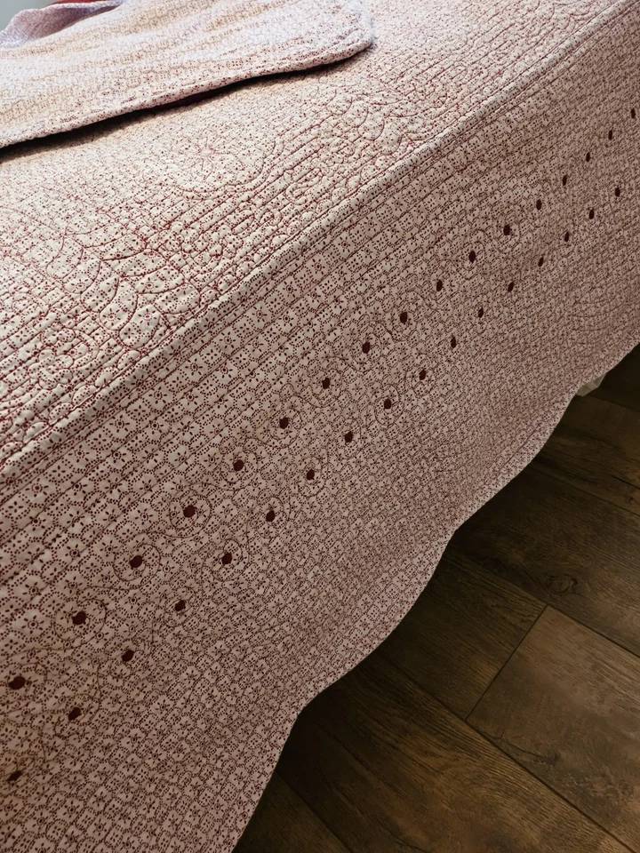 Edredón y fundas Country Living reversibles de algodón queen rojo profundo blanco terciopelo Foto 3 de 4