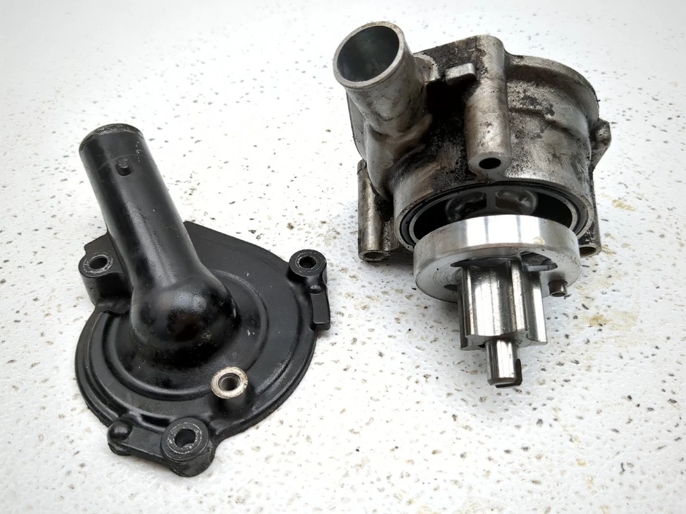 Bomba de agua motor Kawasaki Ninja ZX6R 09-12 Foto 4 de 4