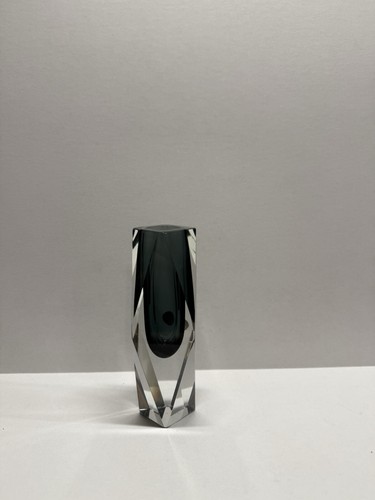 Vintage Murano Smokey Gray Faceted Bud Vase - Picture 5 of 5