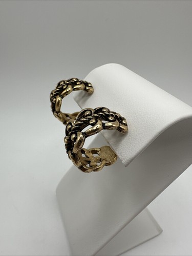 Vintage 1960’s Avon Gold Tone Filigree Clip On Hoop Earrings - Picture 2 of 5