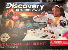 Discovery Kids #MINDBLOWN Ultimate Science Experiment 17 pc Kit