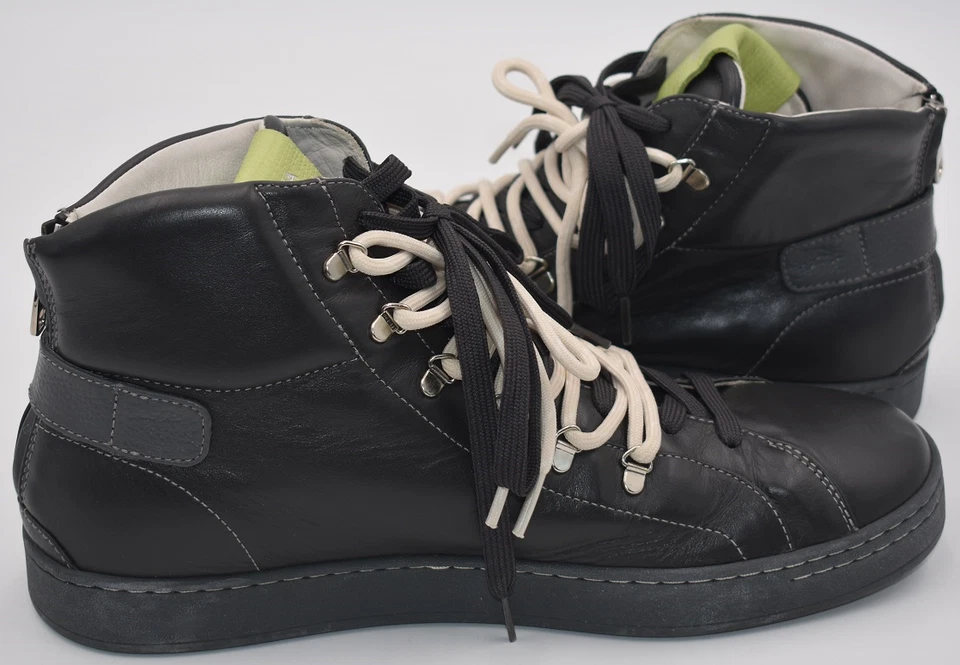 Dolce and Gabbana Zapatillas altas con cremallera y bolsa de viaje para el polvo Foto 4 de 4