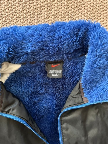 Nike Windbreaker Jacket with Faux Fur Lining Youth Size 8-10 M - Picture 5 of 10