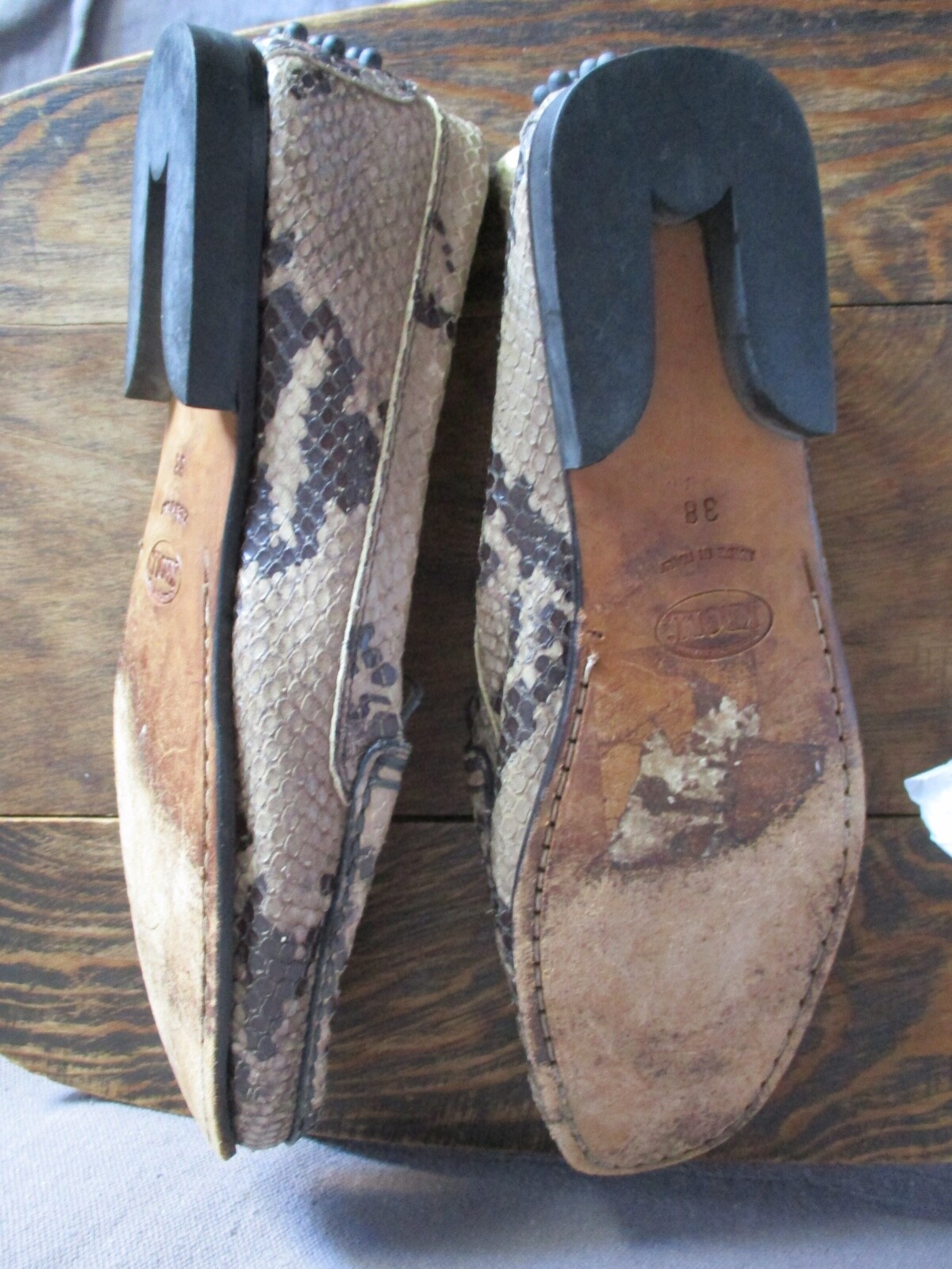 Kroll modern beige brown python leather driving d… - image 9