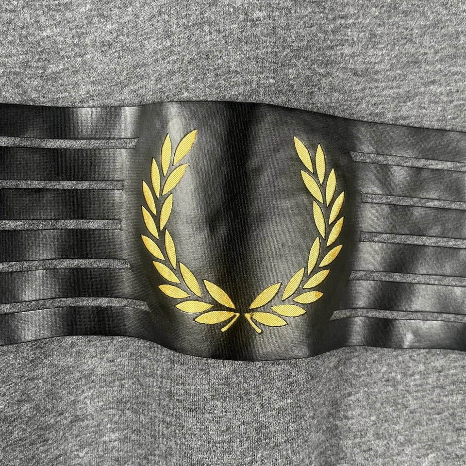 Fred Perry X Bradley Wiggins T-Shirt Mens Small Grey Gold Chest Band READ DESC - Image 4 of 4