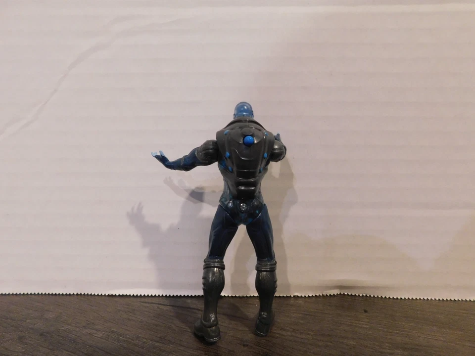 Marvel The Amazing Spider-Man 2 Spider Strike Power Charged Electro Figura 4" Foto 2 de 2