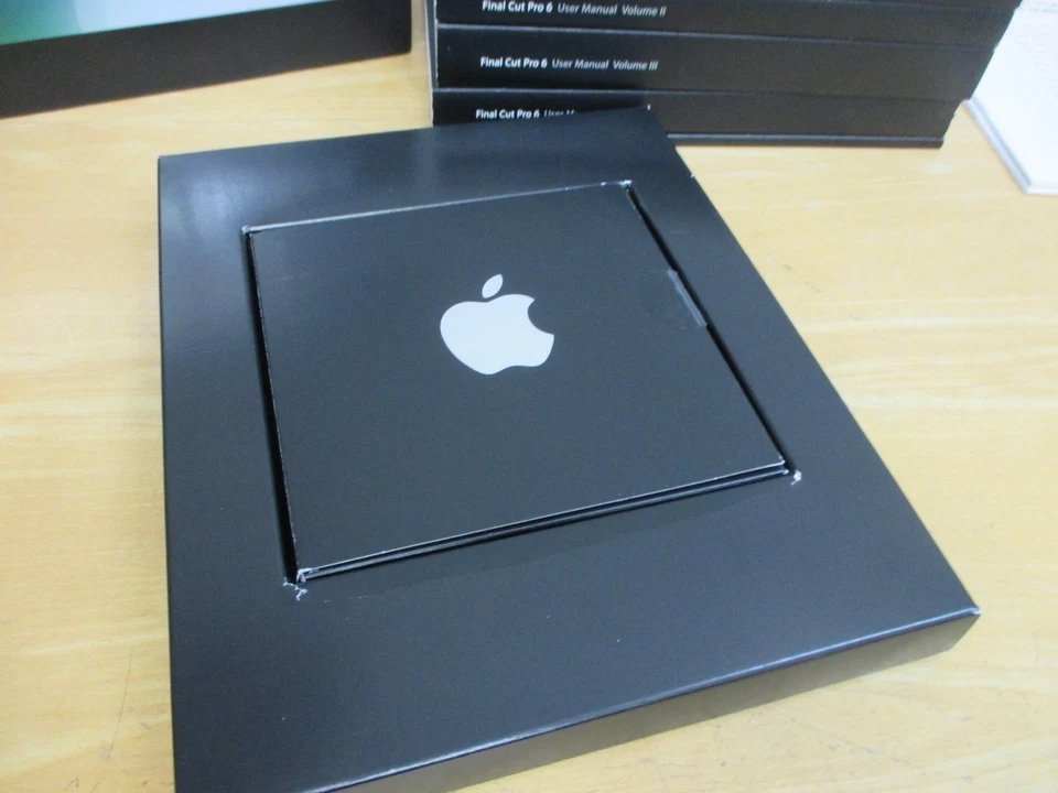 Apple Final Cut Studio 2 Retail Software - Image 4 of 4