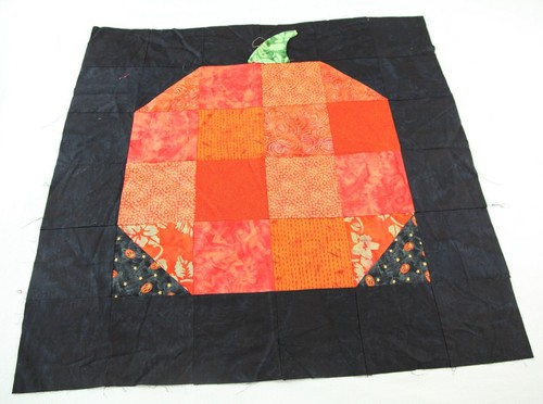 Batik Kürbis Quilt Top Applikation Projekt 30 1/2" x 29 1/2" Herbst Halloween