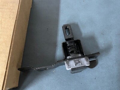 つづみ 1996-2004 Chevrolet S10 Tailgate Latch | 15647474 | GM OEM
