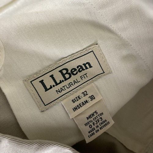 LL Bean Mens 32x30 Natural Fit Flat Front Khaki Pants Expandable Waist - Picture 4 of 8