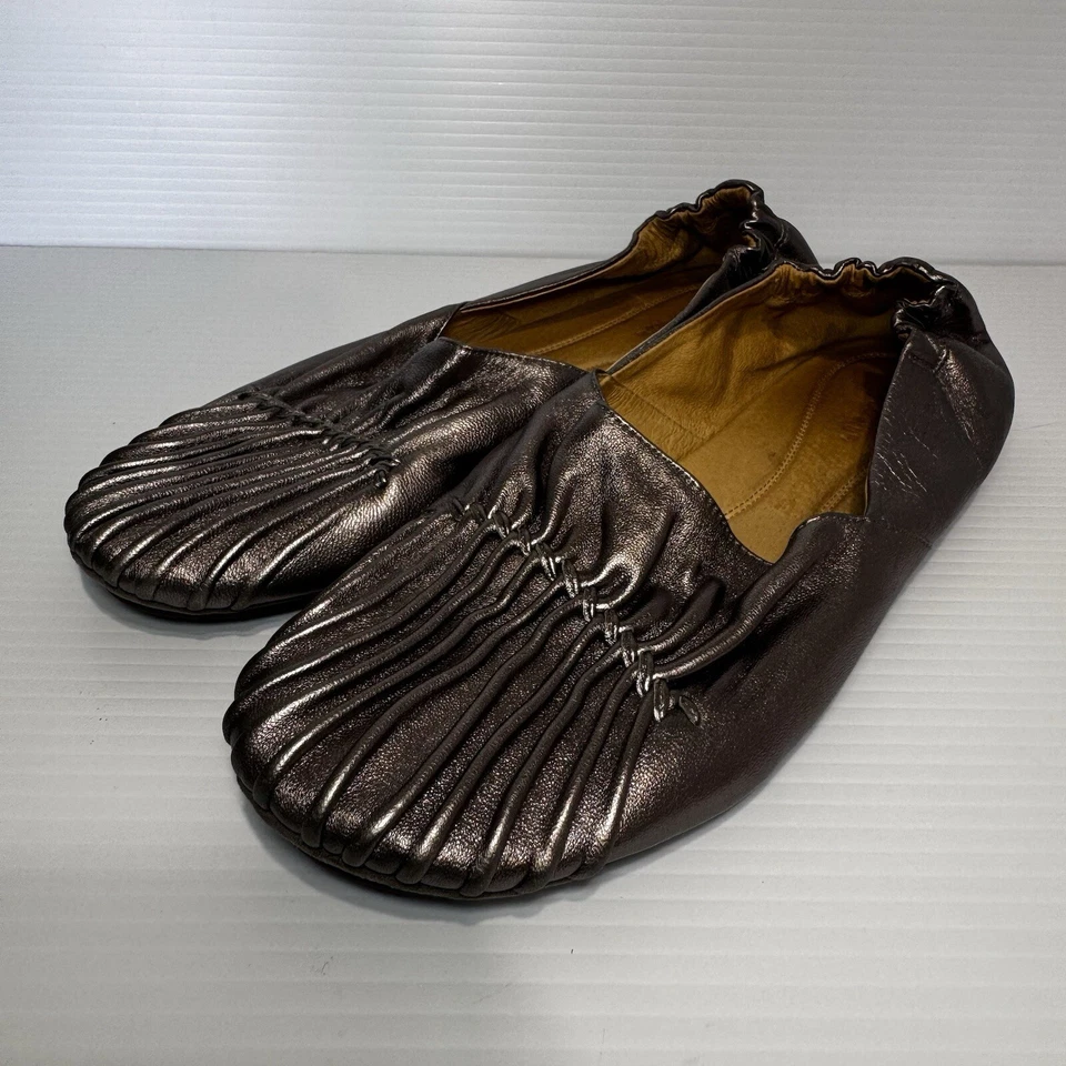 Chocolate Blu Vic Bronze Metallic Ruched Leather Flats Size 12 - Изображение 2 из 4