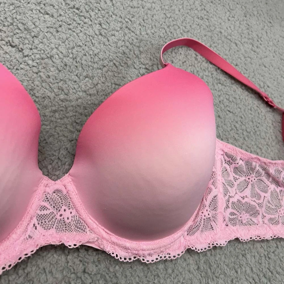 Sujetador push up rosa No Boundaries 38DD Foto 3 de 4
