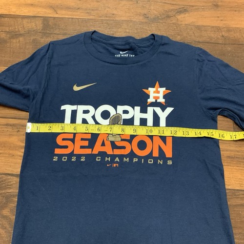 Maglia Nike Houston Astros 2022 World Series Trophy Season Champs Youth M 10/12 - Foto 4 di 8