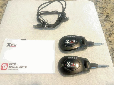XVIVE U2 Guitar Wireless System with Transmitter and Receiver ~ Black