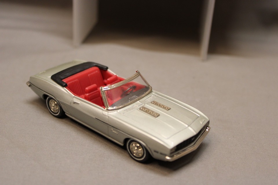 Buby Collector's Classics 1/43 Mercury 1954 - À RÉPARER - Pièce Détachée/collection