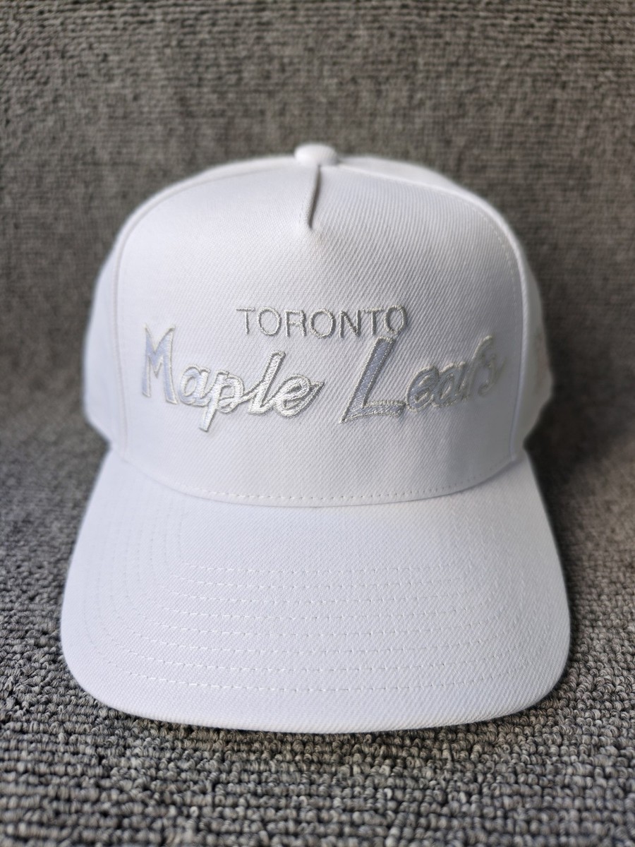 Mitchell & Ness Toronto Maple Leafs White Script Snapback Cap New