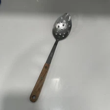 ROBINSON KNIFE CO STAINLESS STEEL SLOTTED SERVING SPOON WITH WOOD HANDLE ~ USA!