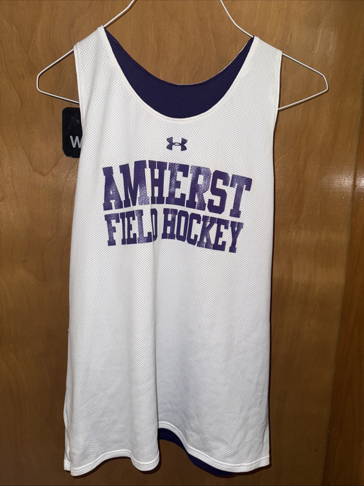 UNDER ARMOUR AMHEARST COLLEGE FIELD HOCKEY 🏑 REVERSIBLE M JERSEY (B73)