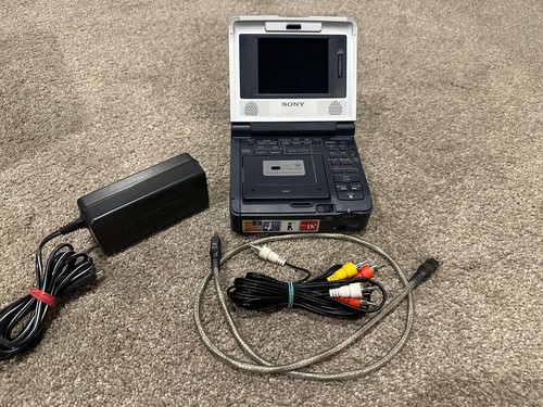 Sony GV-D1000 MiniDV Video Walkman TESTED! HEADS CLEANED! - Picture 1 of 5