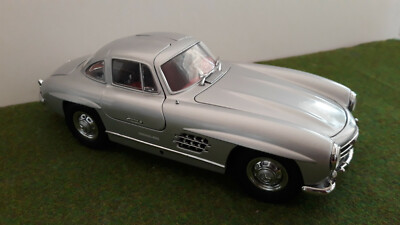 MERCEDES-BENZ 300 SL coupe grise 1/18 KYOSHO 7005 voiture