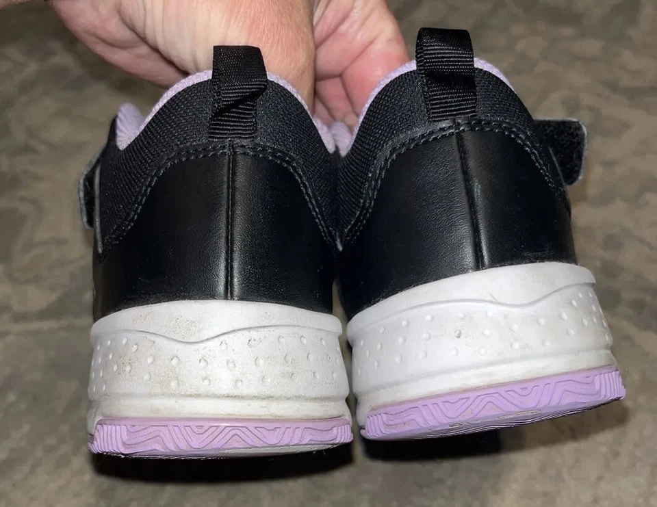 Jordan Max Aura Talla 2.5Y Niñas Jóvenes 2.5 DC-2001-015 Blanco Negro Púrpura Foto 2 de 4