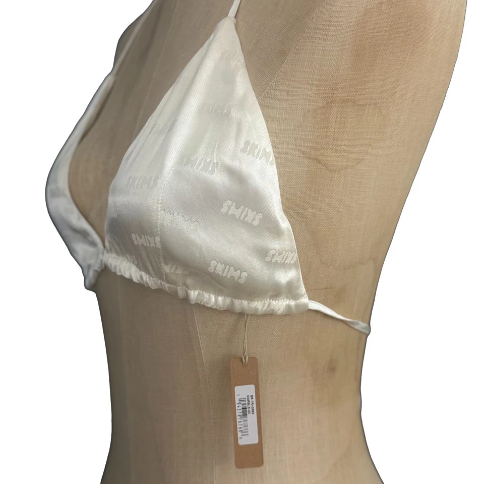 Top de pijama de bikini triángulo jacquard SKIMS 2x logotipos satinados blanco marfil nuevo con etiquetas B21 Foto 4 de 4