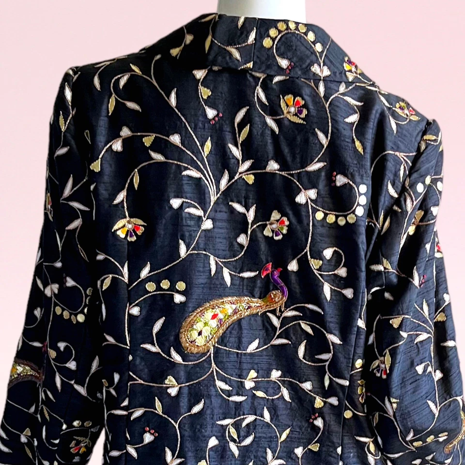 Chaqueta Esmoquin Noche Zardozi Pavo Real Metálica Seda Lentejuelas Indias Años 80 De Colección L Foto 4 de 4