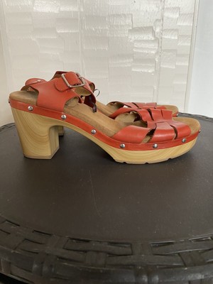 clarks orange sandals