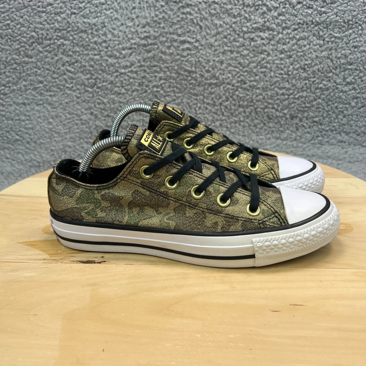 Camo converse hotsell womens