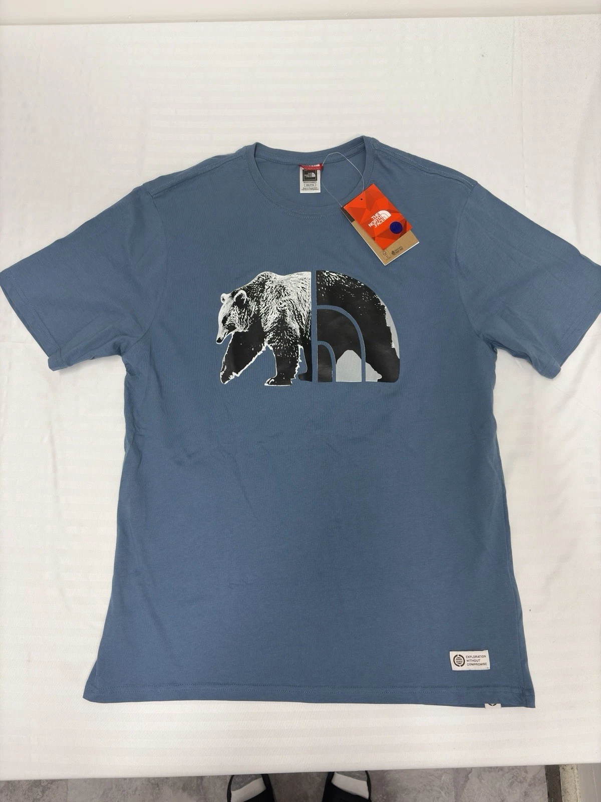 The NORTH FACE Blue Men's XXL Standard Fit Logo "Bear" Tshirt 2XL NWT