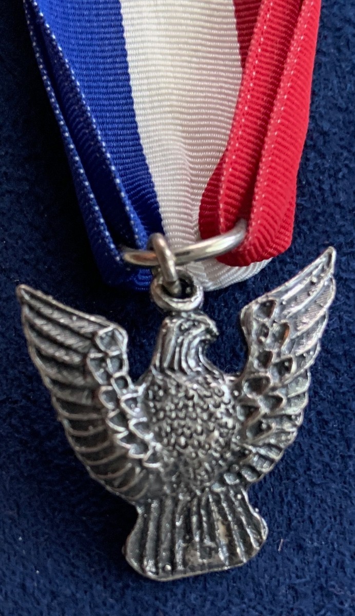 Vintage 1970s EAGLE SCOUT Boy Scouts of America MEDAL Sterling BSA