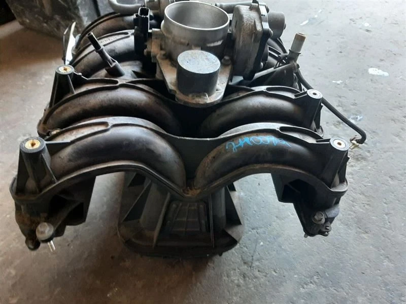 09 10 11 12 13 14 Ford Expedition solo colector de admisión superior 5,4 L 3 V 9L3E9424GA Foto 3 de 4